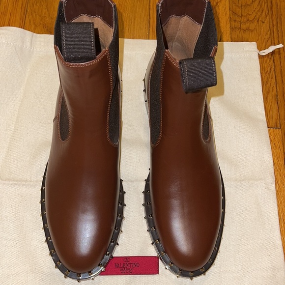 VALENTINO GARAVANI Rockstud beatle Chelsea boots - Picture 2 of 6